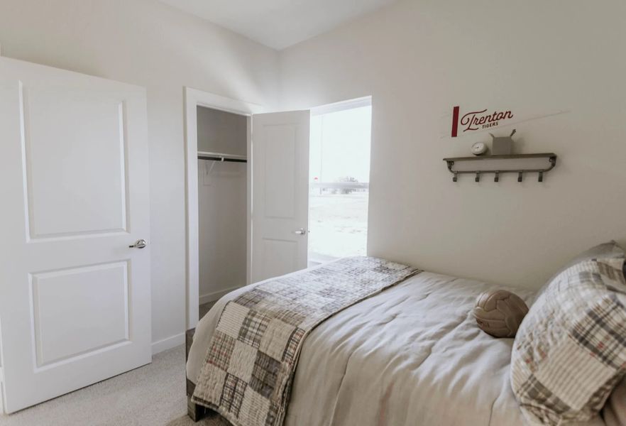 Representative furnished interior of a home built from the Auburn by Stonehollow Homes in Heritage Grove, Blue Ridge (Image 5). Representative furnished interior of a home built from the Auburn by Stonehollow Homes in Heritage Grove, Blue Ridge (Image 5).