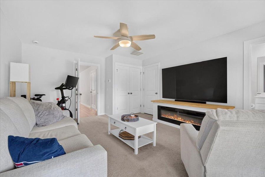 Furnished interior view inside a new home in , Hanahan (Image 11).