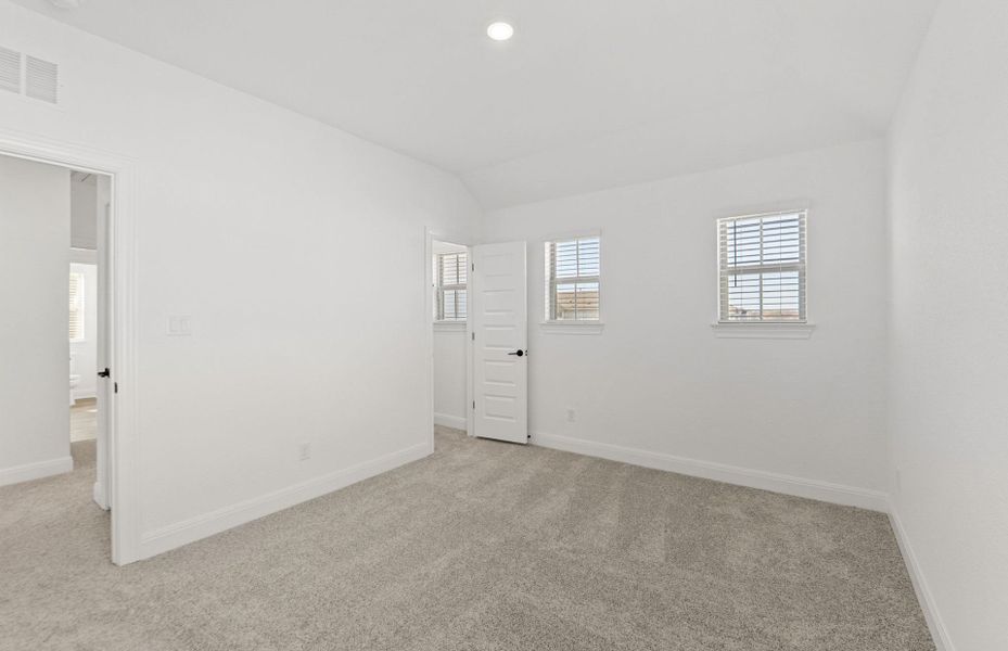 Spacious, unfurnished interior of a new home in Santa Rita Ranch, Liberty Hill (Image 19). Spacious, unfurnished interior of a new home in Santa Rita Ranch, Liberty Hill (Image 19).