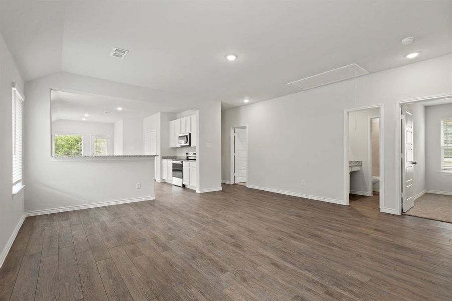 Spacious, unfurnished interior of a new home in Christian Meadows, Ennis (Image 17).