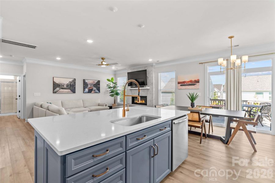 Kitchen/Dining Area/Great Room Kitchen/Dining Area/Great Room