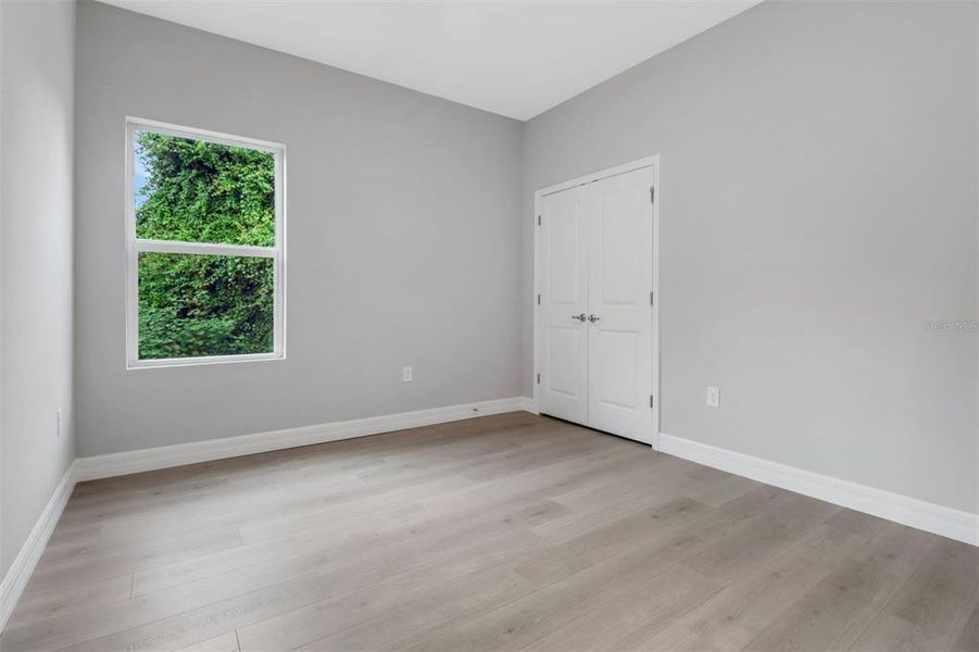 Spacious, unfurnished interior of a new home in , Port Charlotte (Image 13).