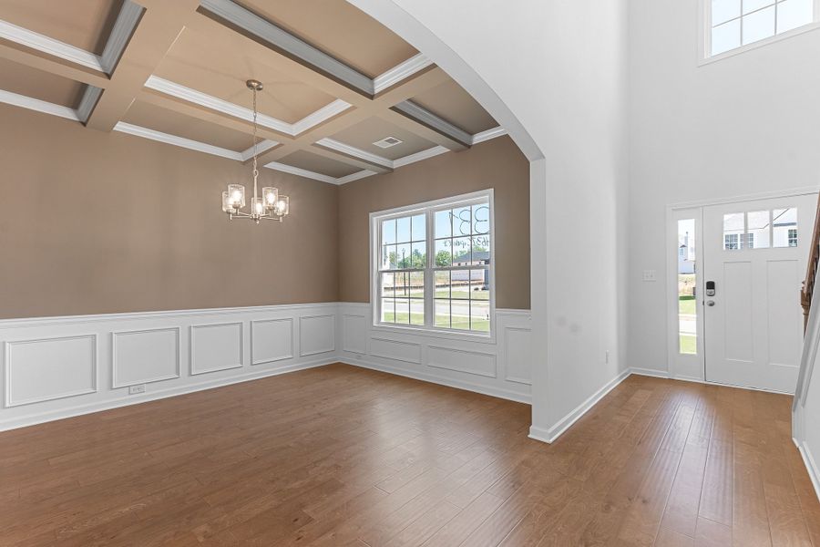 Dining Room:4631 Capulet Court