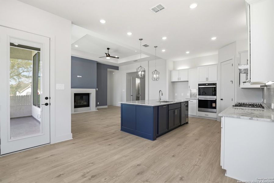 Furnished interior view inside a new home in Ventana - 60', Bulverde (Image 12).