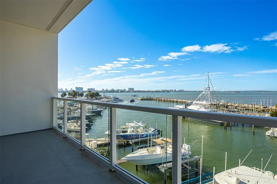 Condo located in Clearwater, FL showcasing its design and architecture (Image 36). Condo located in Clearwater, FL showcasing its design and architecture (Image 36).