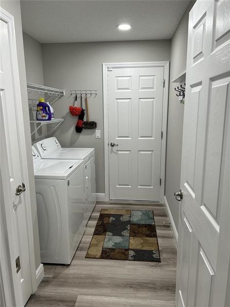 Furnished interior view inside a new home in , Dunnellon (Image 25).