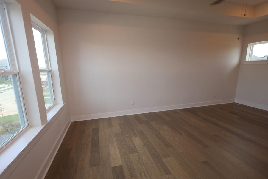 Spacious, unfurnished interior of a new home in Elyson - Reserve Collection, Katy (Image 7). Spacious, unfurnished interior of a new home in Elyson - Reserve Collection, Katy (Image 7).