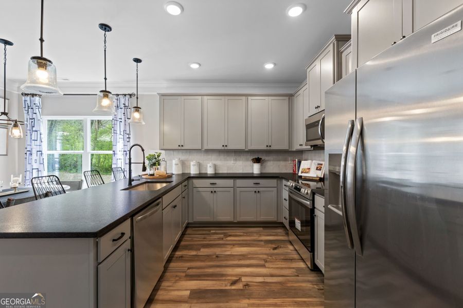 Furnished interior view inside a new home in Stonebridge North, Macon (Image 7).