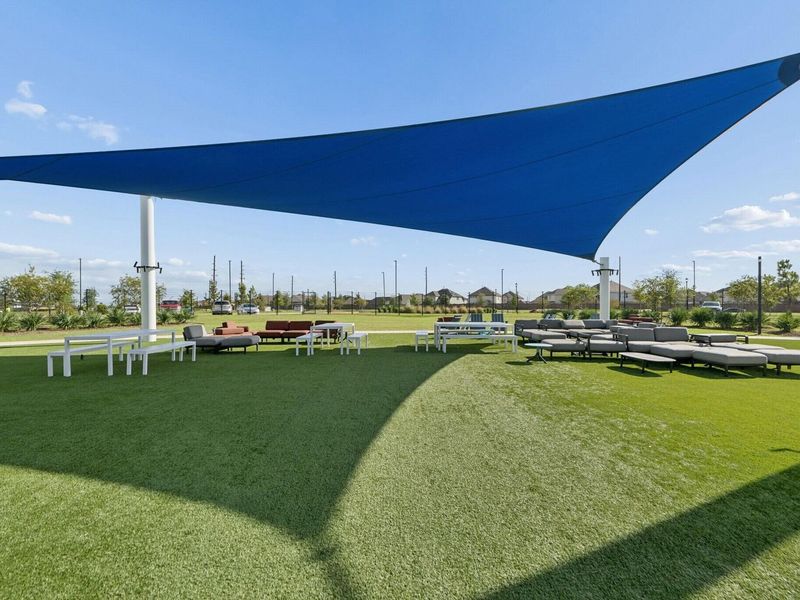 Community amenities in Sunterra, Katy (Image 30).