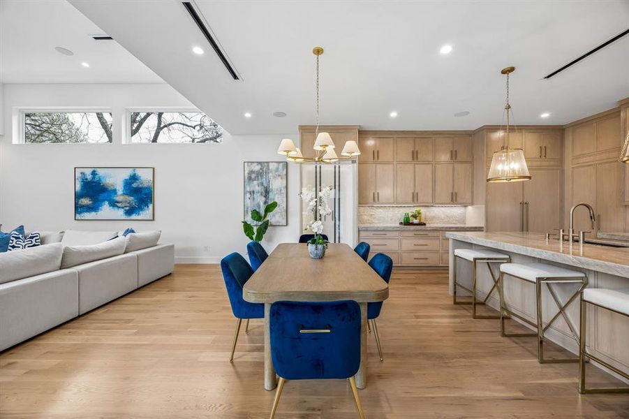 Furnished interior view inside a new home in , Dallas (Image 9).