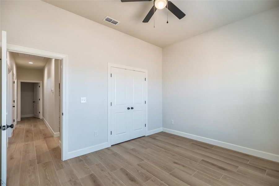 Spacious, unfurnished interior of a new home in , Tuscola (Image 19).