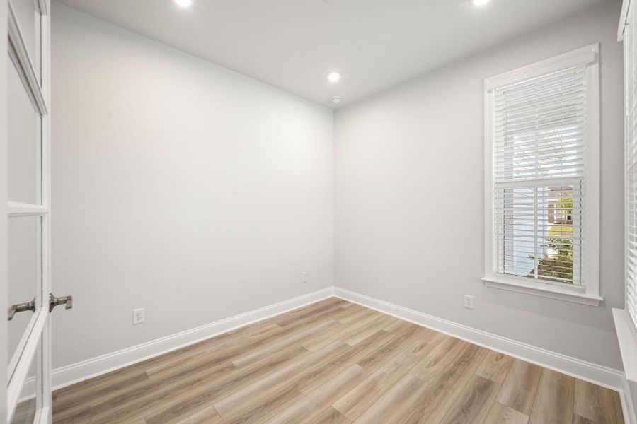 Spacious, unfurnished interior of a new home in Del Webb Savannah at Heartwood, Richmond Hill (Image 41). Spacious, unfurnished interior of a new home in Del Webb Savannah at Heartwood, Richmond Hill (Image 41).