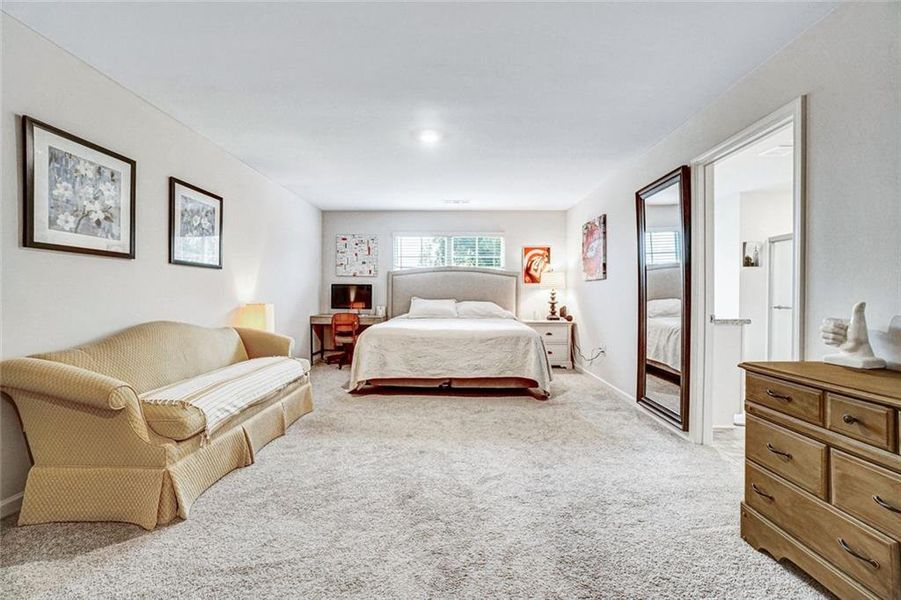 Furnished interior view inside a new home in , Dawsonville (Image 8).