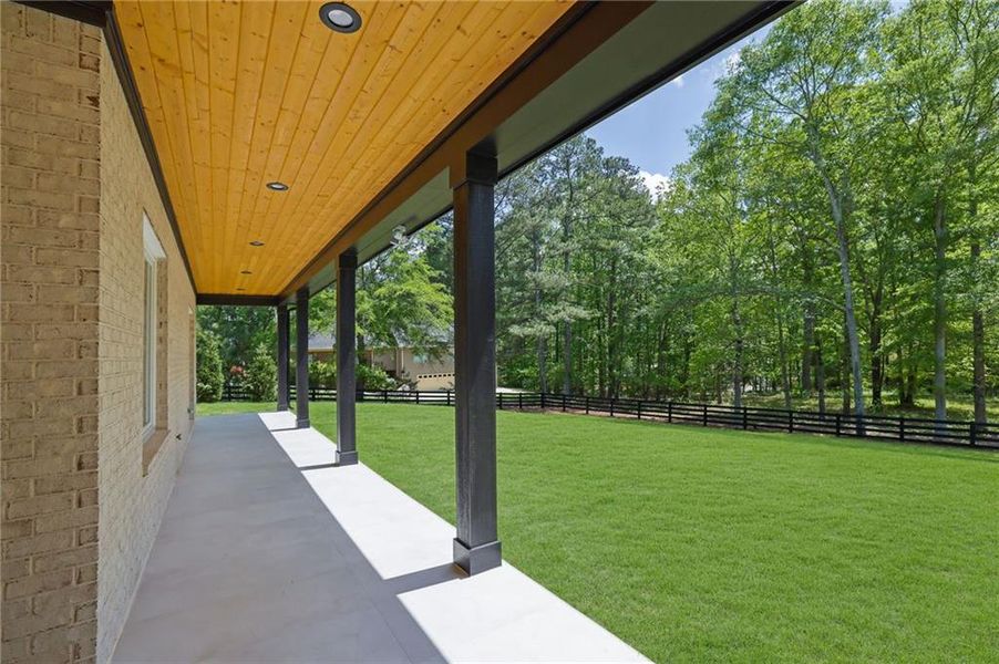 Exterior details and patio area of a home in , Auburn (Image 26).