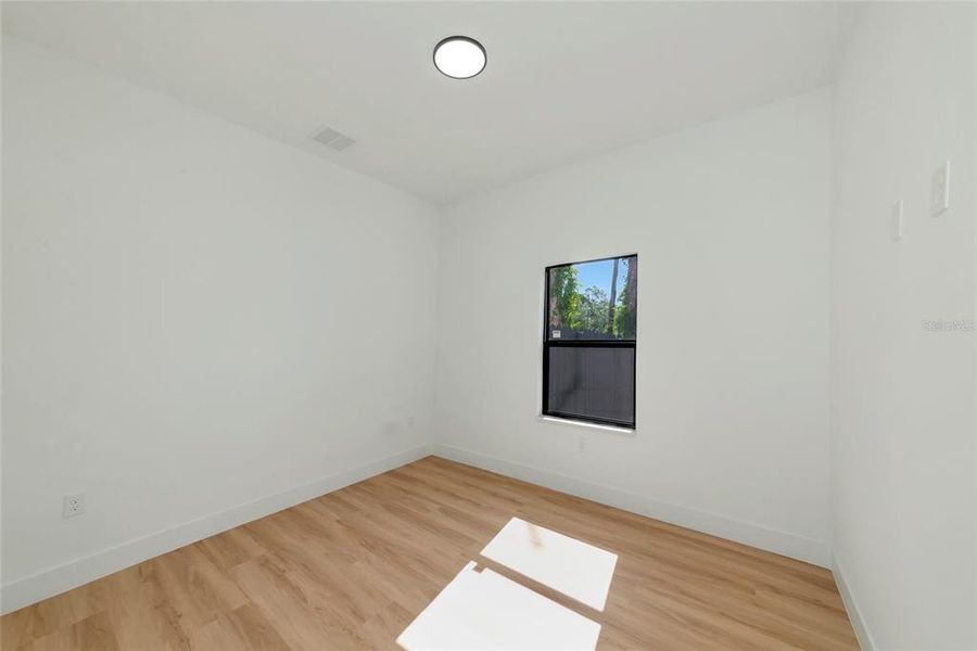 Spacious, unfurnished interior of a new home in , North Port (Image 19).
