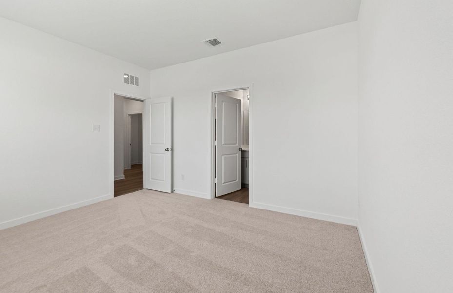 Spacious, unfurnished interior of a new home in County View, Temple (Image 31). Spacious, unfurnished interior of a new home in County View, Temple (Image 31).