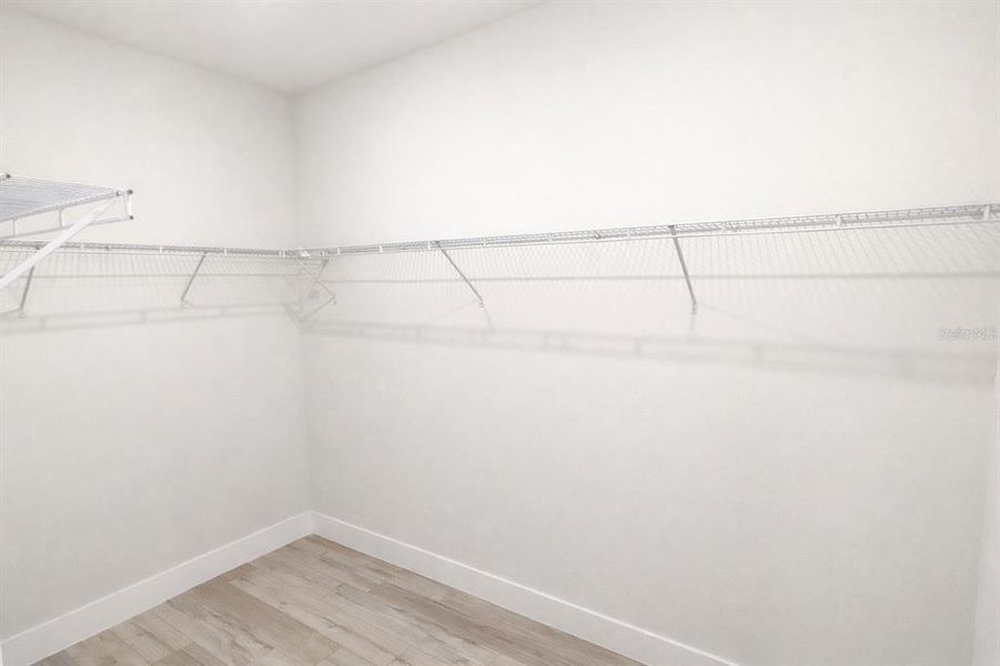 Spacious, unfurnished interior of a new home in , Dunnellon (Image 21).