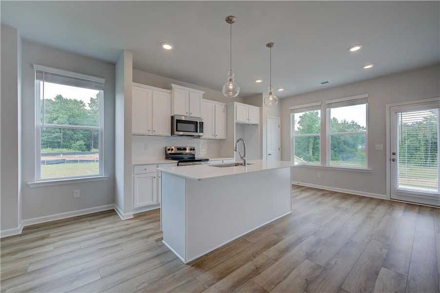 Furnished interior view inside a new home in Chapel Hill, Newnan (Image 5).