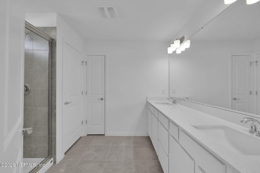 Furnished interior view inside a new home in Hyland Trail, Green Cove Springs (Image 7). Furnished interior view inside a new home in Hyland Trail, Green Cove Springs (Image 7).