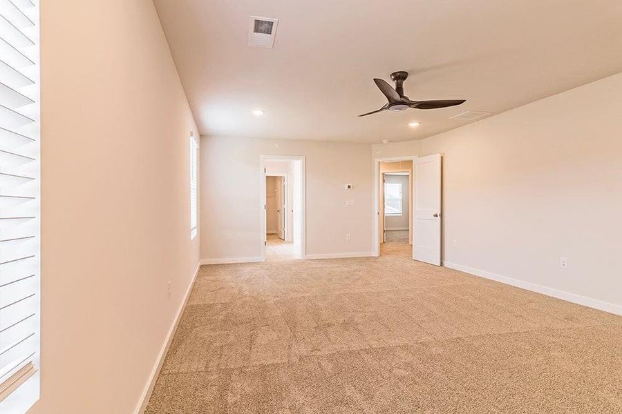 Spacious, unfurnished interior of a new home in The Woodlands Preserve, Jackson (Image 18).
