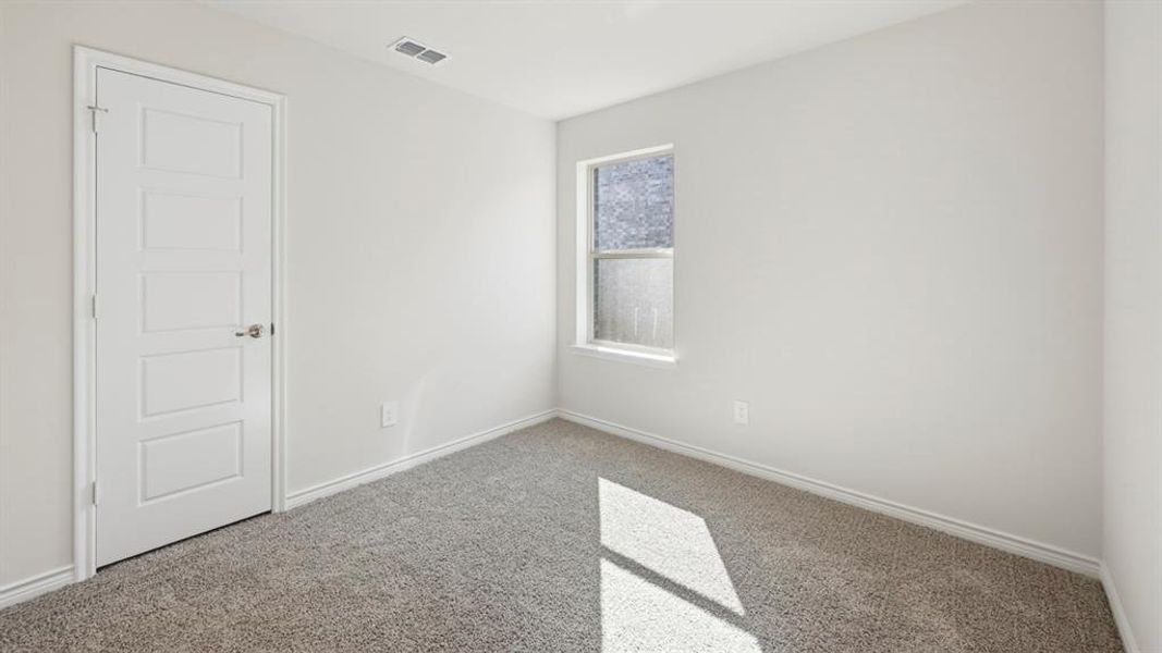 Spacious, unfurnished interior of a new home in The Woods at Lindsey Place, Anna (Image 26).