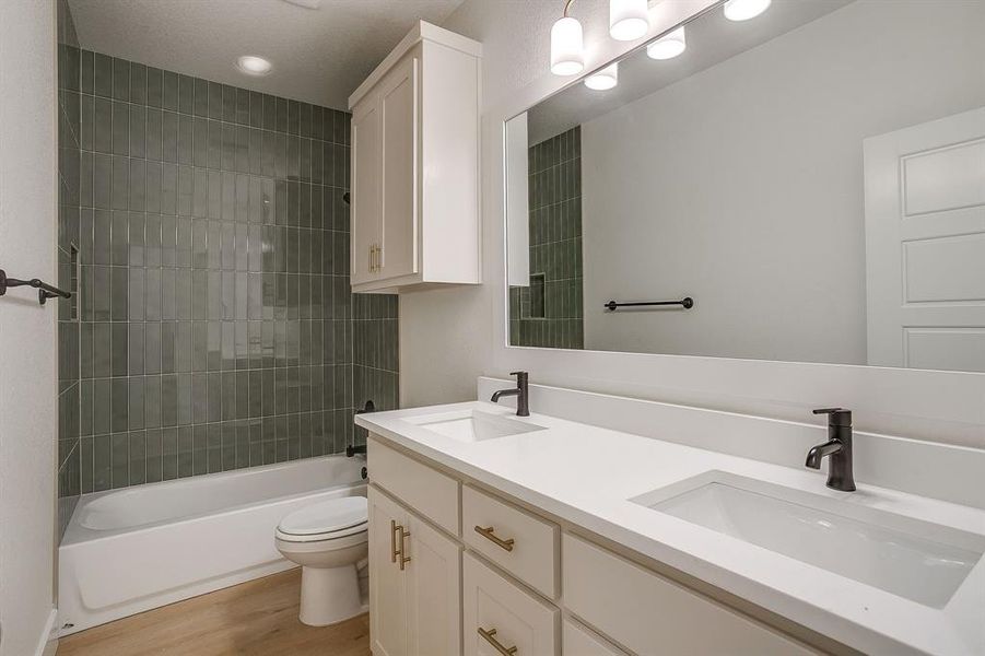 Furnished interior view inside a new home in , Millsap (Image 6).