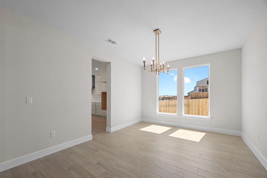 Spacious, unfurnished interior of a new home in Lariat, Liberty Hill (Image 19).