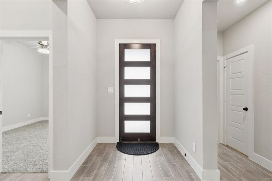 Spacious, unfurnished interior of a new home in Willow Vista Estates, Saginaw (Image 18).