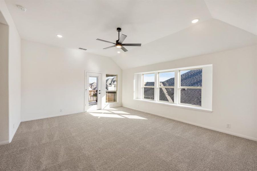 Spacious, unfurnished interior of a new home in Bear Creek Classic 60, Lavon (Image 19). Spacious, unfurnished interior of a new home in Bear Creek Classic 60, Lavon (Image 19).