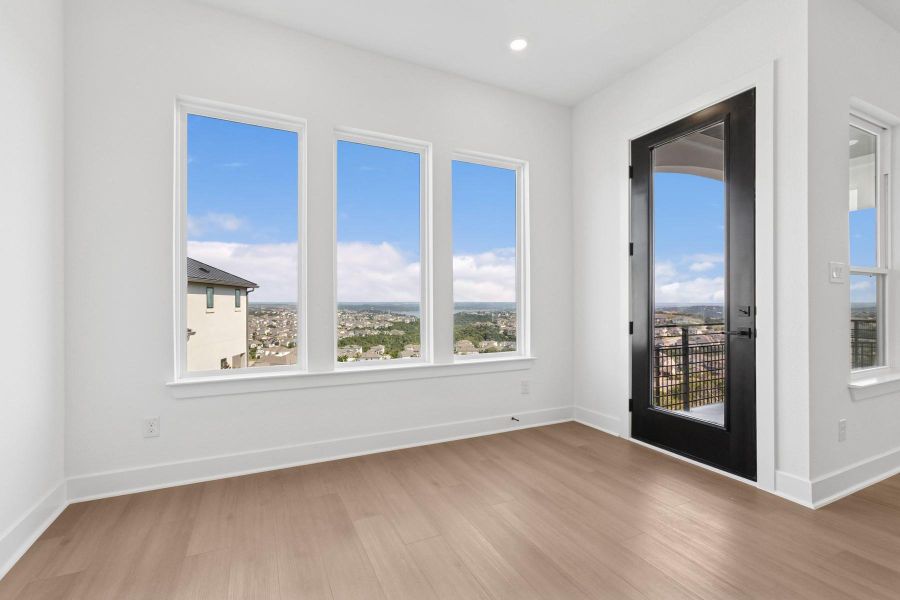 Dining Area Dining Area