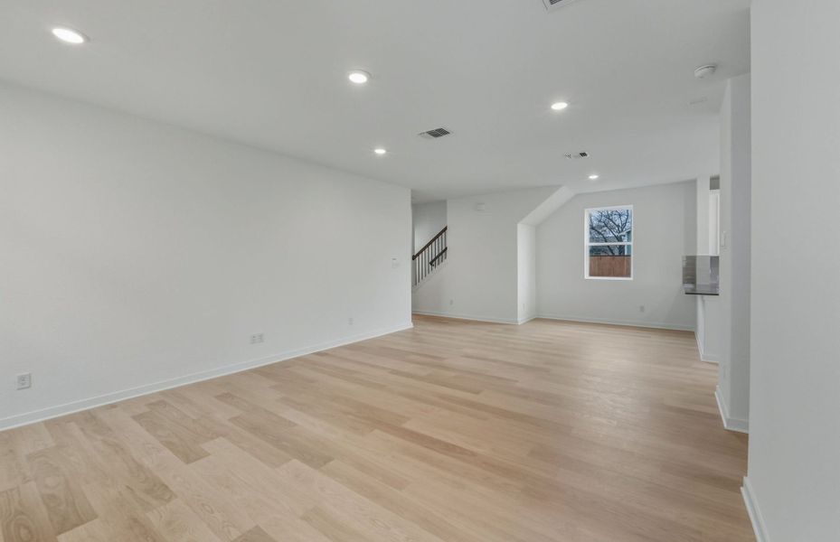 Spacious, unfurnished interior of a new home in Larson Crossing, Elgin (Image 24).