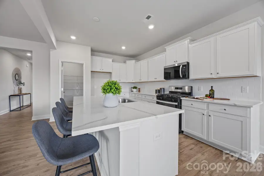 Kitchen with staging