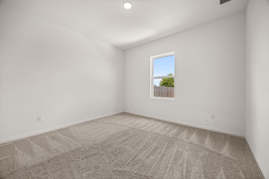 Spacious, unfurnished interior of a new home in Cottonwood Farms, Hutto (Image 17).