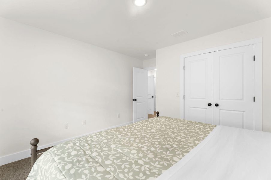 Spacious, unfurnished interior of a new home in , Hanahan (Image 22).