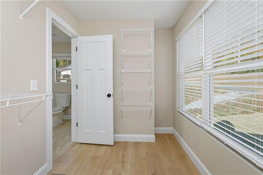 Spacious, unfurnished interior of a new home in , Dahlonega (Image 47).