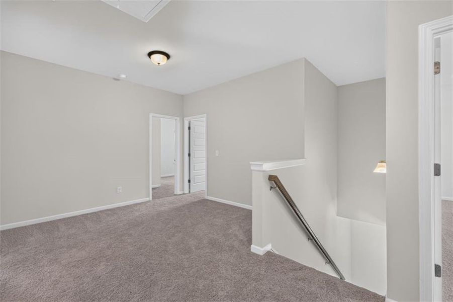 Spacious, unfurnished interior of a new home in Jones Ridge, Dallas (Image 24). Spacious, unfurnished interior of a new home in Jones Ridge, Dallas (Image 24).