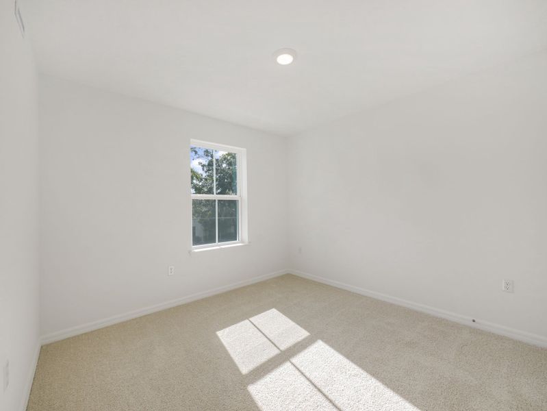 Spacious, unfurnished interior of a new home in Aulin Square, Oviedo (Image 27). Spacious, unfurnished interior of a new home in Aulin Square, Oviedo (Image 27).