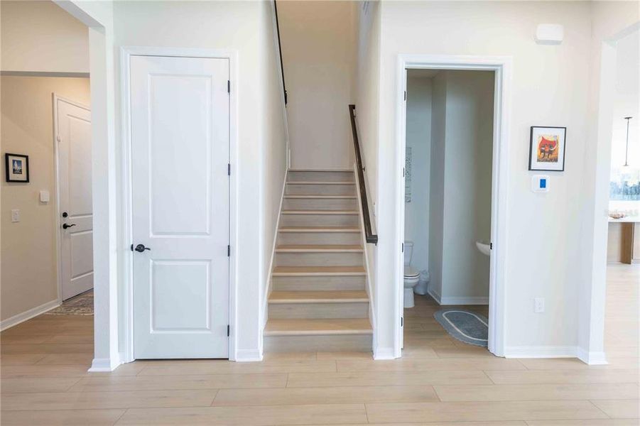 Spacious, unfurnished interior of a new home in Parkview Reserve, Orlando (Image 24). Spacious, unfurnished interior of a new home in Parkview Reserve, Orlando (Image 24).