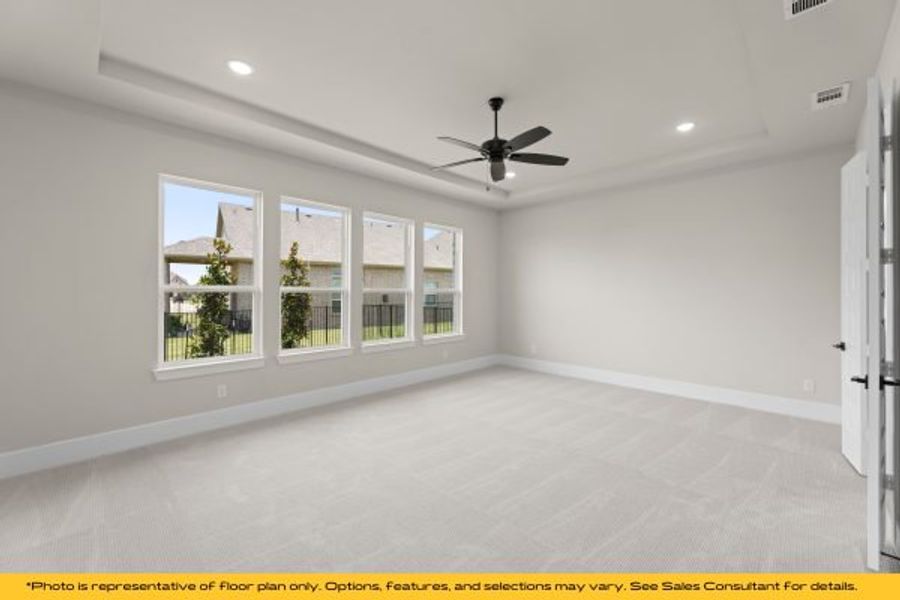 Representative unfurnished interior of a home built from the Belize by Stonefield Homes in Heath Golf and Yacht Club, Rockwall (Image 58).