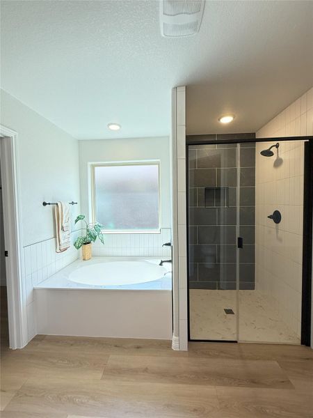 Furnished interior view inside a new home in , Belton (Image 8).