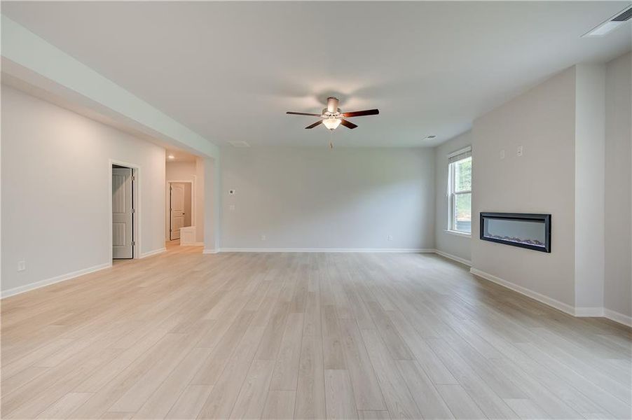 Spacious, unfurnished interior of a new home in Kingston, Locust Grove (Image 25).