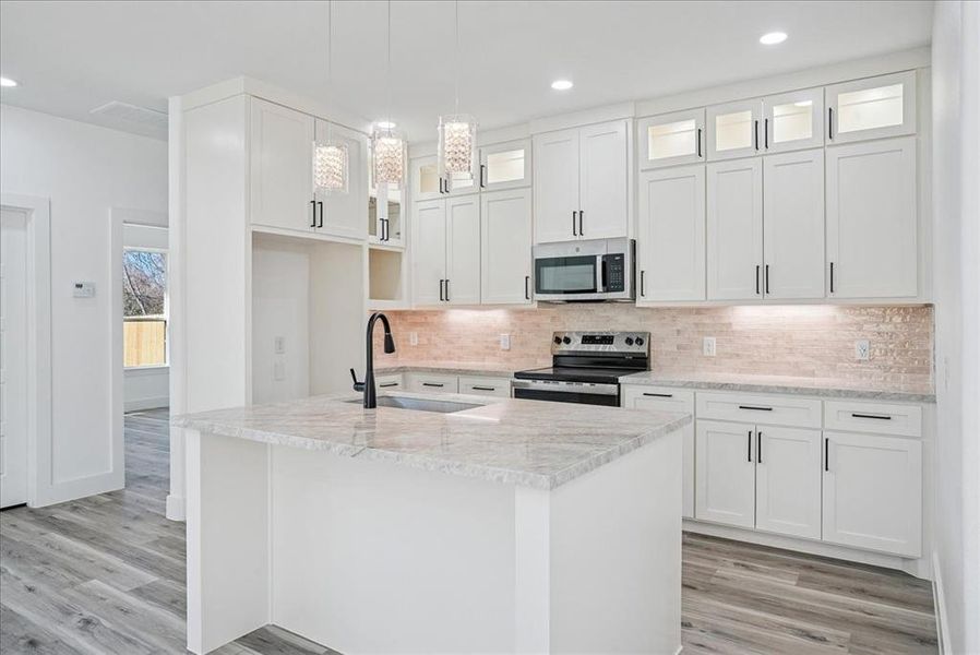 Furnished interior view inside a new home in , Dallas (Image 5). Furnished interior view inside a new home in , Dallas (Image 5).