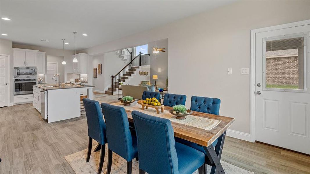Furnished interior view inside a new home in Lakeview Pointe, Grand Prairie (Image 4).
