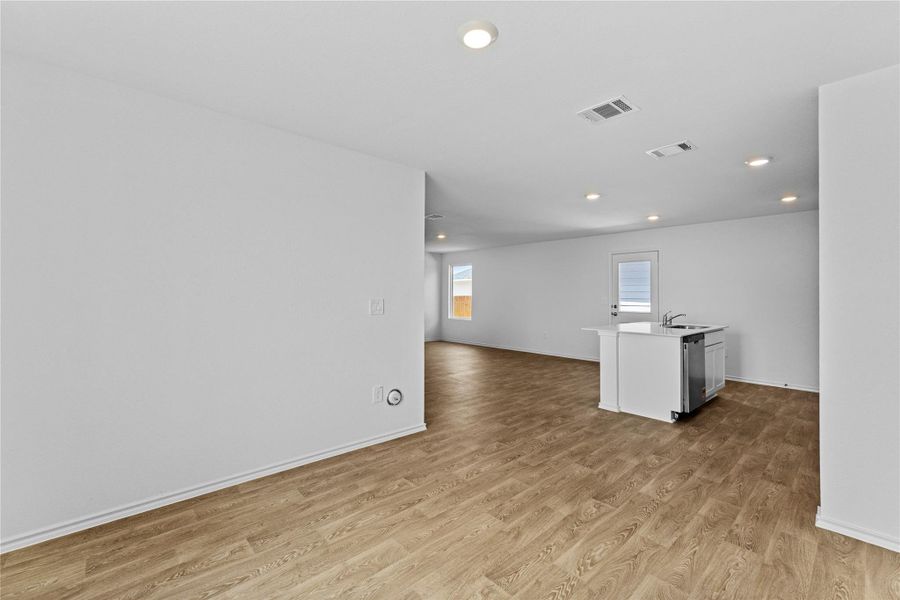 Spacious, unfurnished interior of a new home in Prairie Lakes, Buda (Image 16).