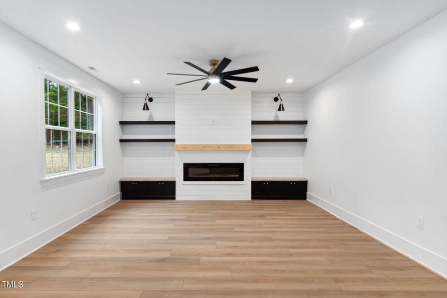 30-web-or-mls-125-oswego-dr 30-web-or-mls-125-oswego-dr