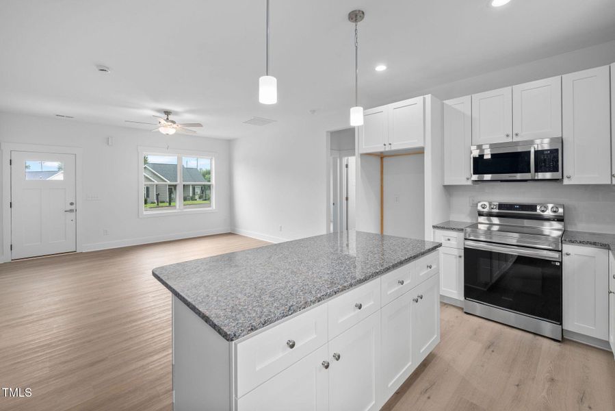 17-web-or-mls-19-southern-village-dr 17-web-or-mls-19-southern-village-dr