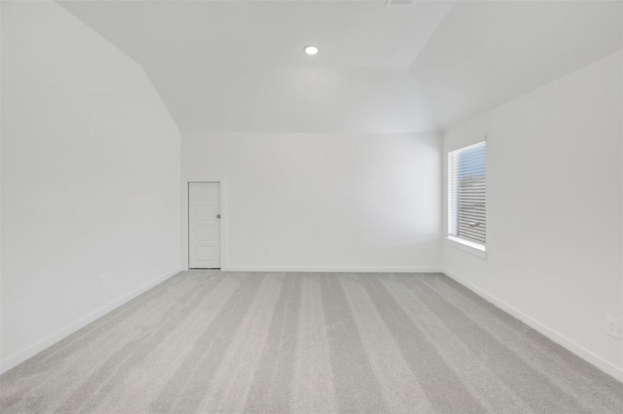 Spacious, unfurnished interior of a new home in Pinewood at Grand Texas, New Caney (Image 10). Spacious, unfurnished interior of a new home in Pinewood at Grand Texas, New Caney (Image 10).