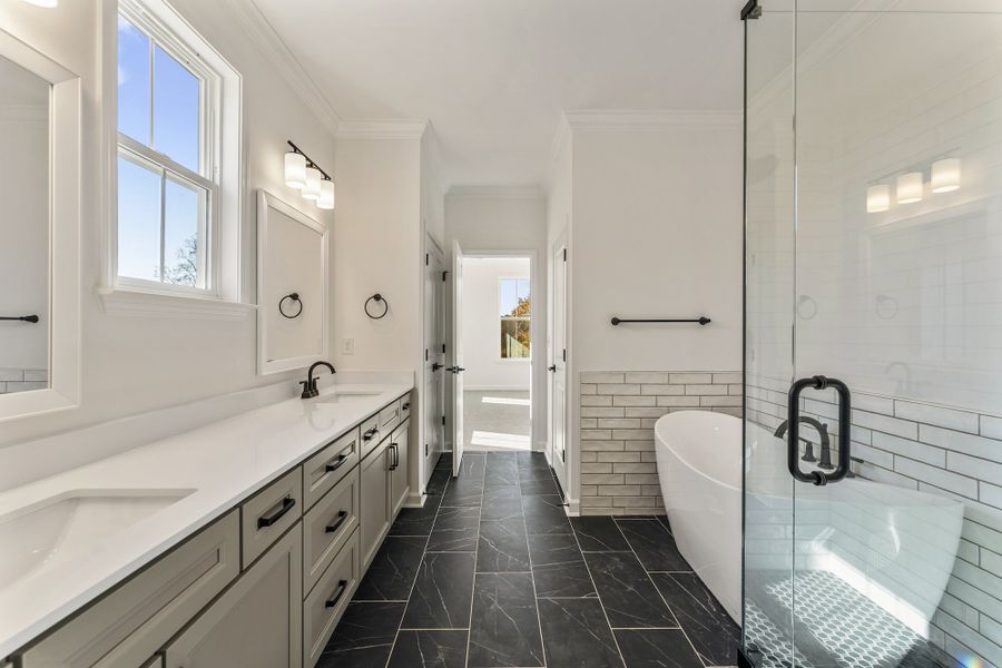 Furnished interior view inside a new home in Lakeside Saluda, Greenville (Image 13).