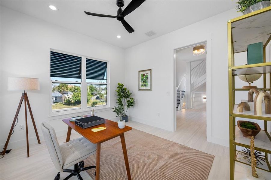 Furnished interior view inside a new home in , Treasure Island (Image 7).
