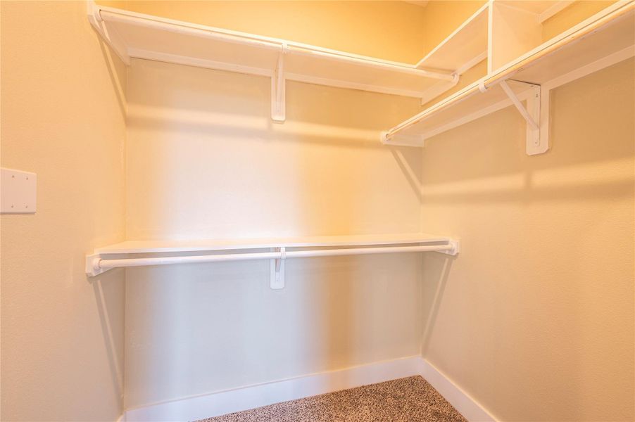 Spacious, unfurnished interior of a new home in , Texas City (Image 22).